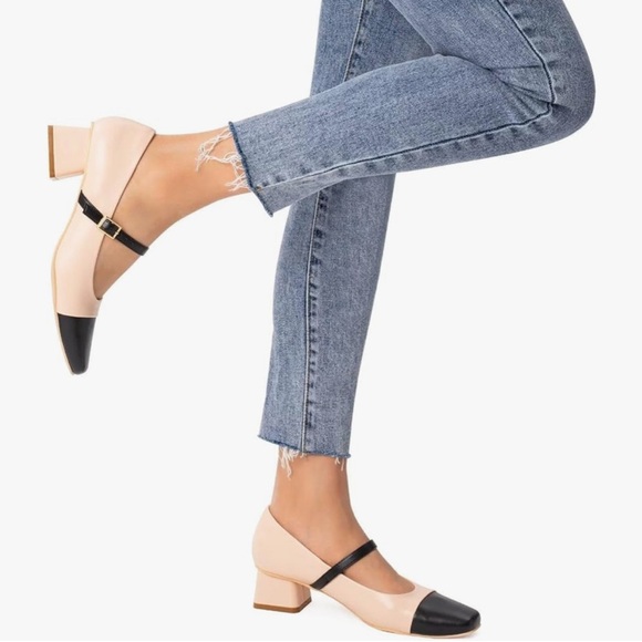 Chic Tan and Black Block Heels - Picture 7 of 10